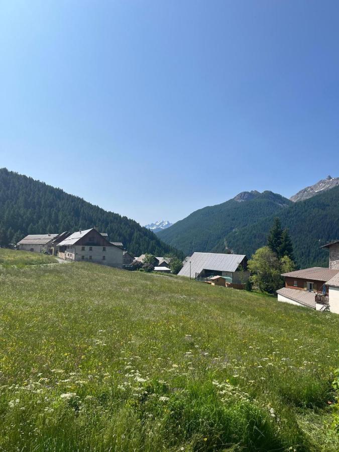Le Chalet Des Sommets Arvieux Eksteriør bilde